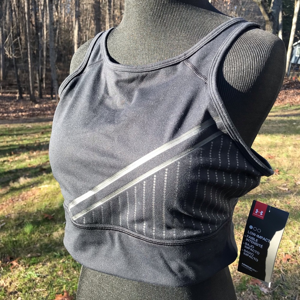 NWT Under Armour Luminous sports bra size XL